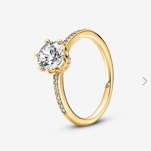 Pandora Clear Sparkling Crown Solitaire Ring
